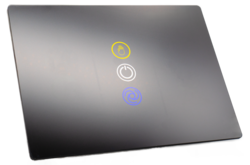 Kapazitive Touch-Tasten hinter Alu-Frontplatte