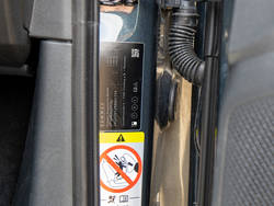 Laserfolie som81 in Automotive/A-Säule eines KFZ